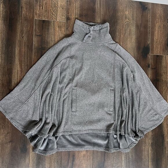 UGG Pichot Turtleneck Poncho Size M/L Grey Heather Pockets Cozy Oversized Throw - Picture 3 of 15